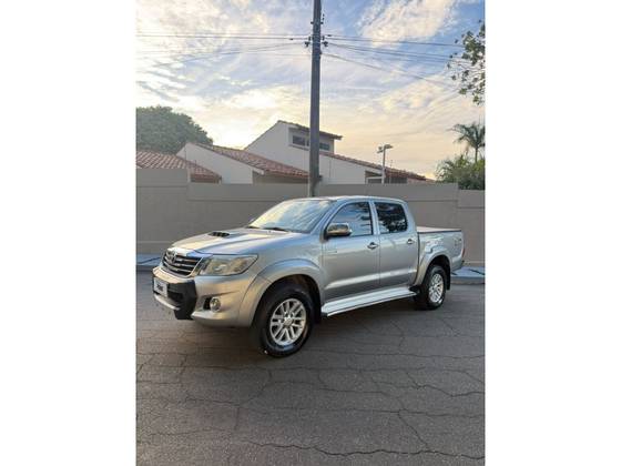 TOYOTA HILUX 3.0 SRV 4X4 CD 16V TURBO INTERCOOLER DIESEL 4P MANUAL